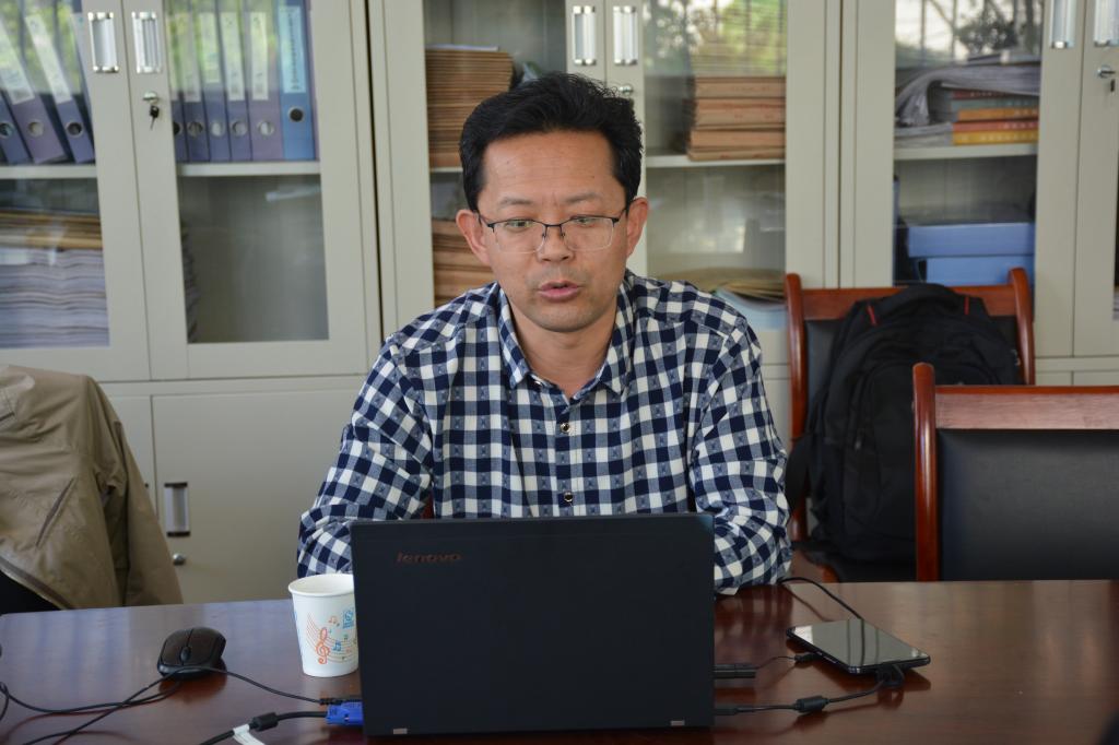 政法学院刘建军副教授作报告现场