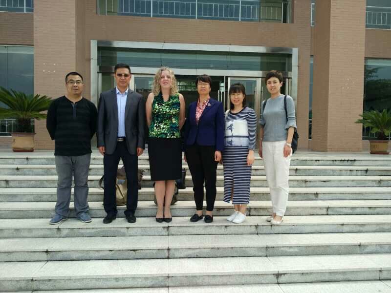 库普博士和我院部分教师合影